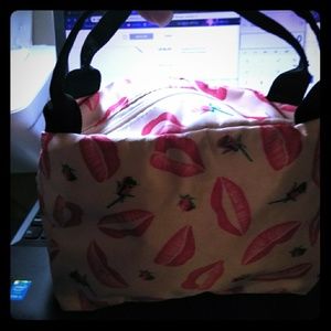 Medium size make up bag